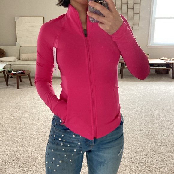 Athleta zip up jacket. Fits xs - Picture 12 of 16